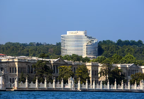 CONRAD ISTANBUL BOSPHORUS LOCATION DE VOITURE DE LUXE CONRAD ISTANBUL  LOCATION SUV CONRAD