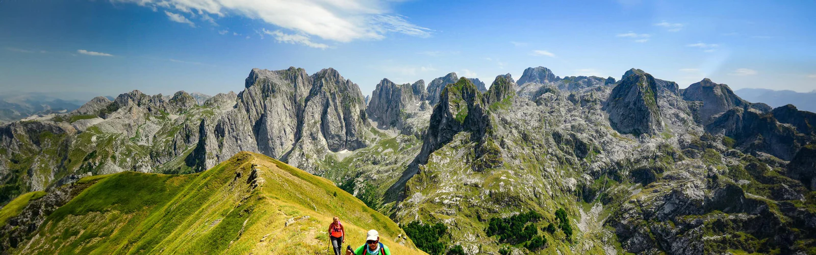 Makina me qira me depozitë në Aeroportin e Stambollit, makina me qira me depozitë në Aeroportin Sabiha Gökçen, makina me qira me depozitë në Taksim,